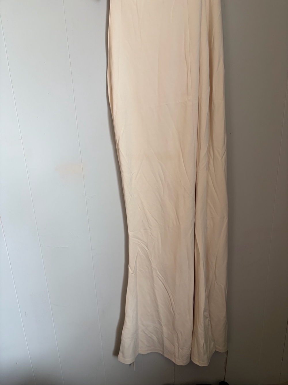 Commense Elegant Cream One-Shoulder Satin Evening Dress - Picture 5 of 6